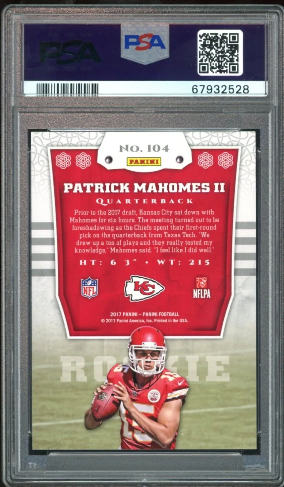 2017 Panini #104 Patrick Mahomes RC Rookie On Card PSA 10/10 Auto POP 1 Chiefs