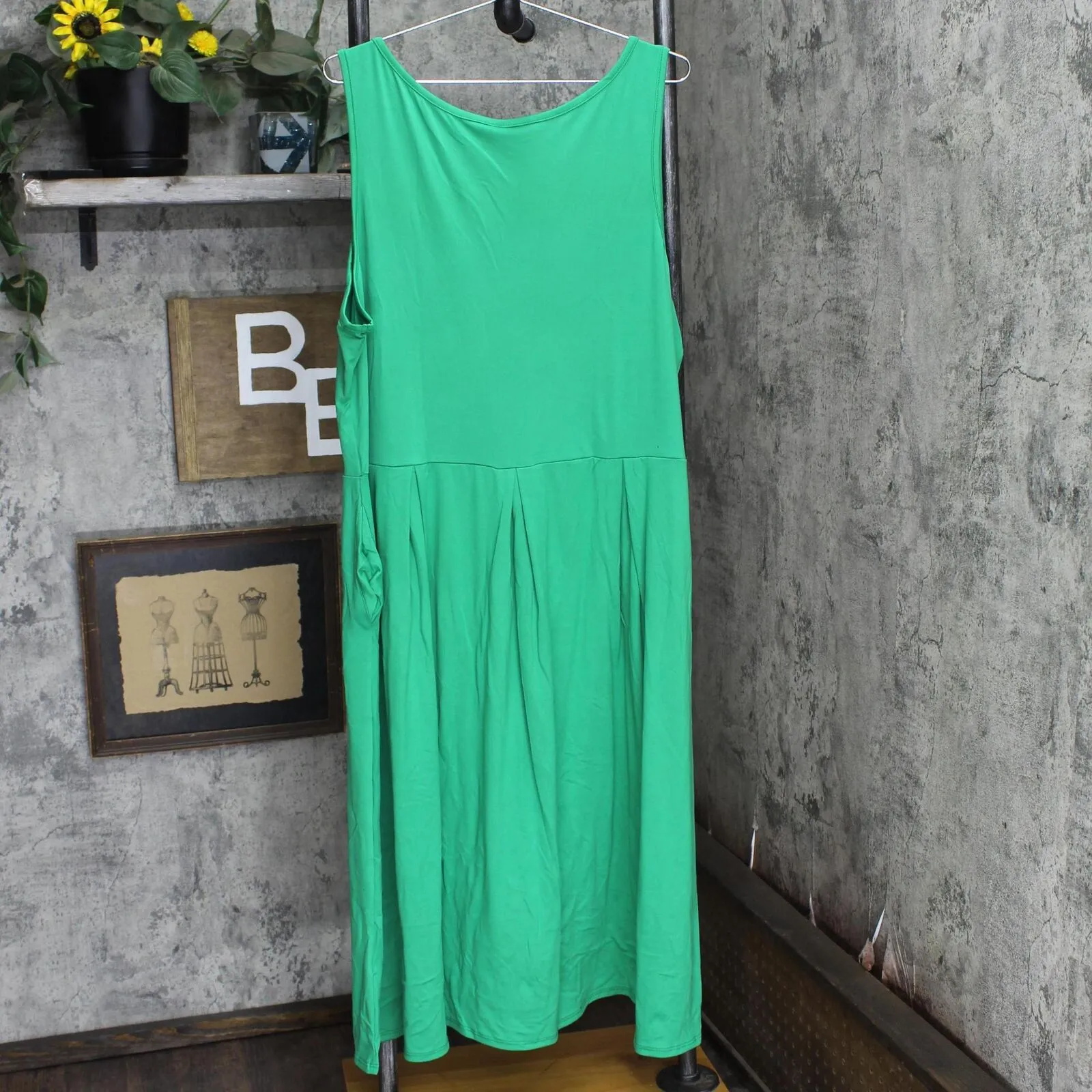 24seven Comfort Apparel Plus Size Midi Fit and Flare Pocket Dress P0206181
