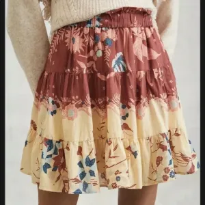 Anthropologie Othilia Thessaly Tiered Mini Skirt Red Motif