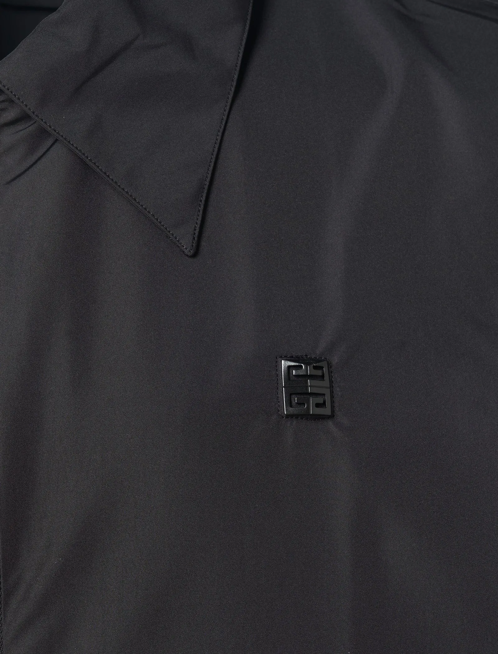 CASUAL ZIPPED SHIRT