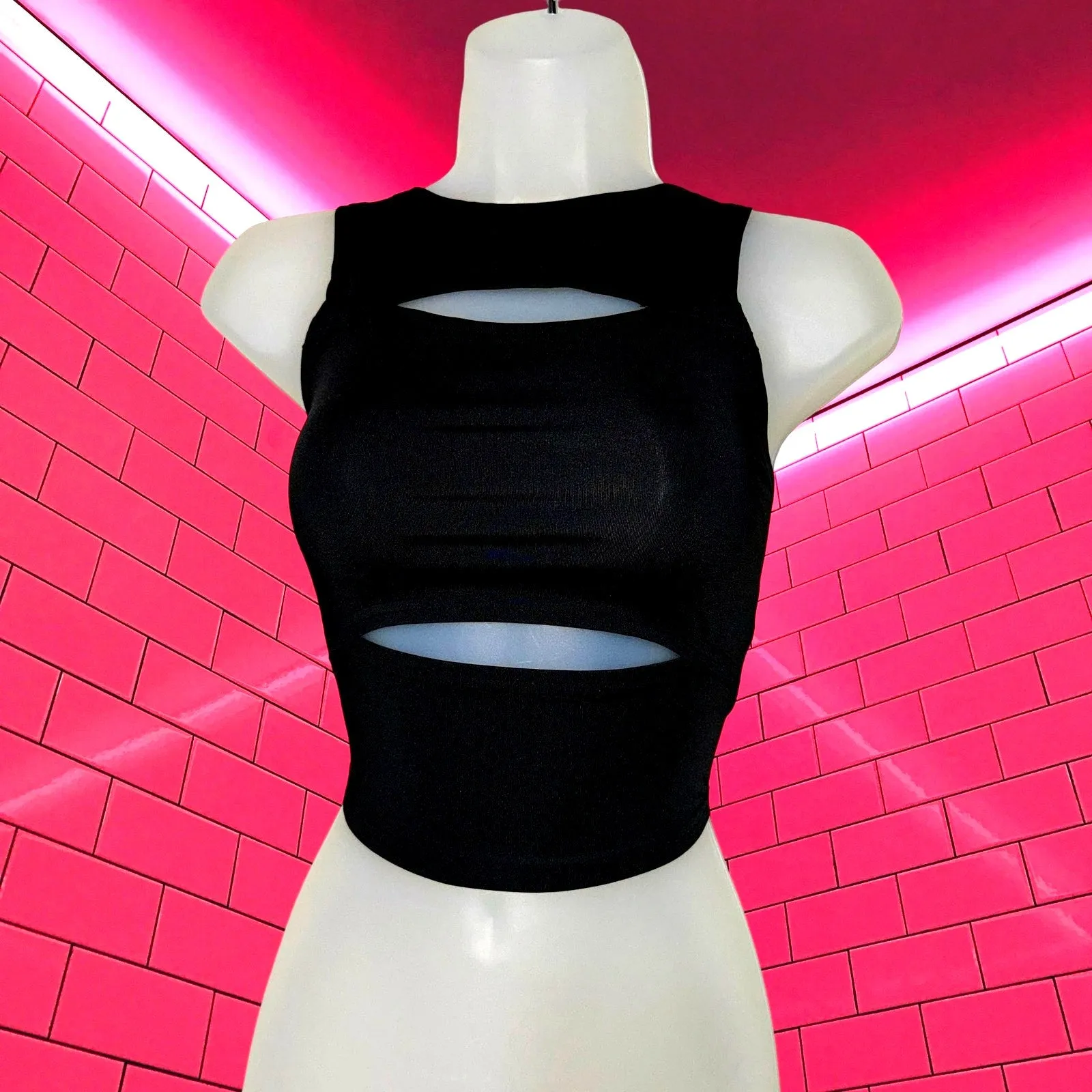 Eclipse Keyhole Crop Top