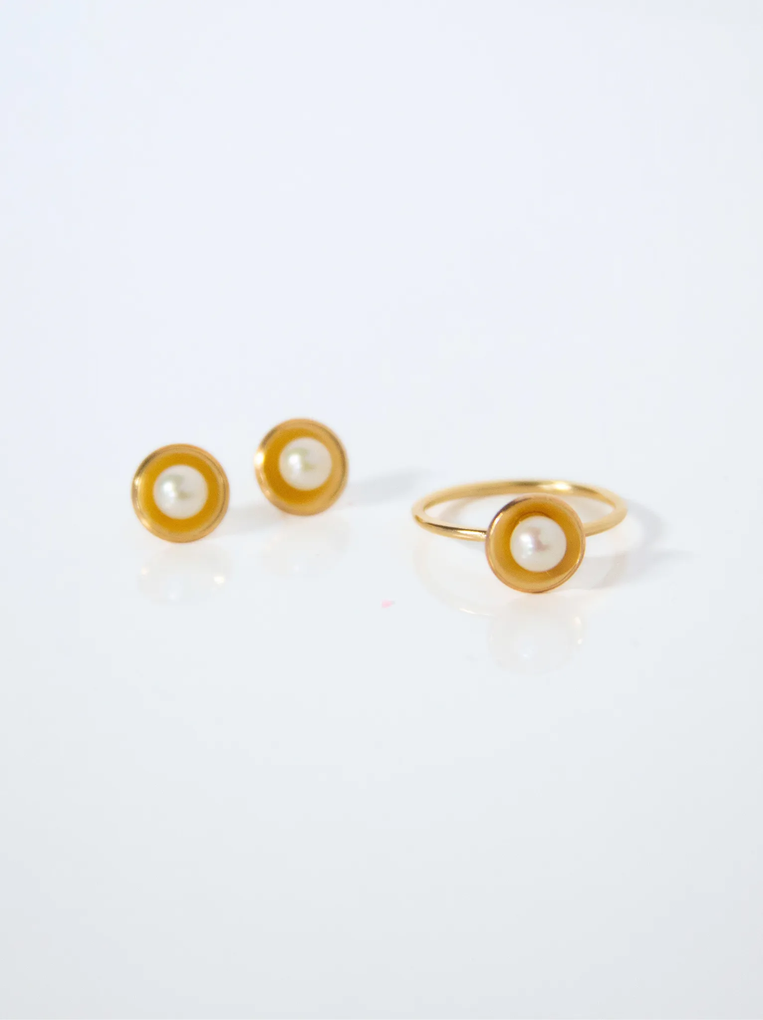 Emma Pearl Dish Studs