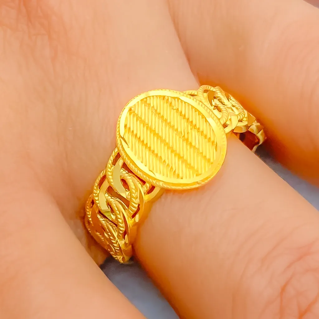 Everyday Graceful 22k Gold Ring
