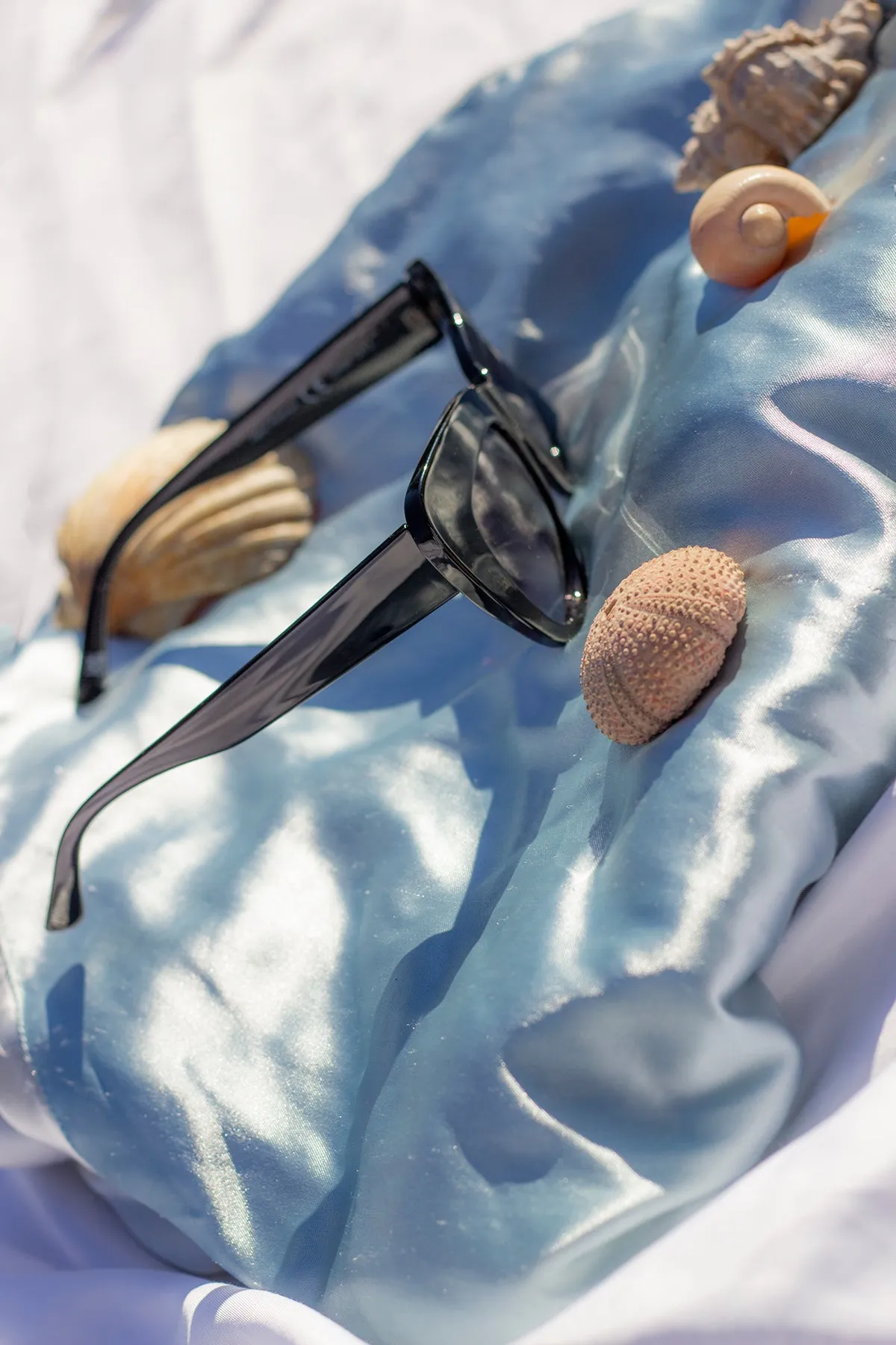 Exaggerated Chunky Cat Eye Sunglasses