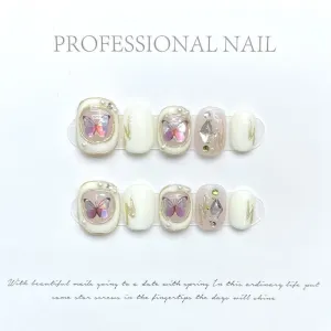 Exquisite Flutter – Butterfly Charm with Opulent Sparkle
