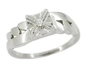 Flowing Vintage Retro Moderne Diamond Ring in 14 Karat White Gold - Illusion Setting