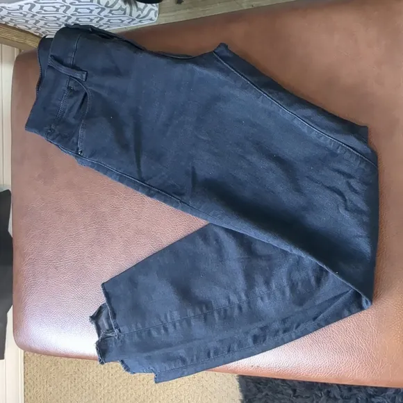 FRAME Le High Skinny Raw Stagger Jean Size 25
