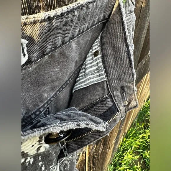 Free People Bali Tie Dye Acid Wash Raw Hem Short Denim Shorts w Stripe Pockets