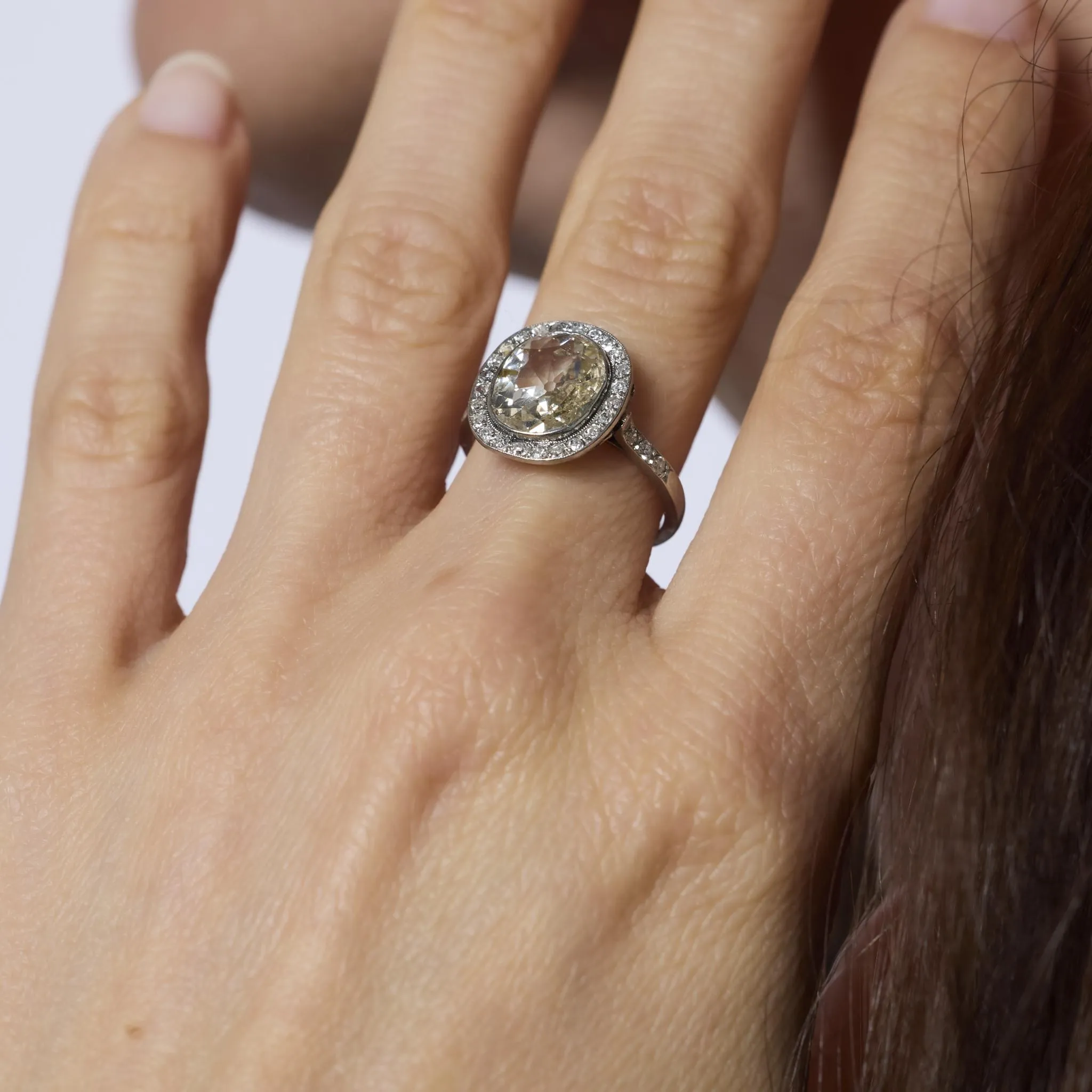 French Belle Epoque 2.50 carat old mine cut diamond platinum engagement ring