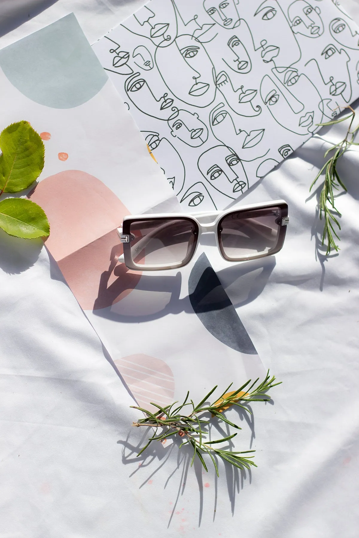Front Lens Rectangle Thick Frame Sunglasses