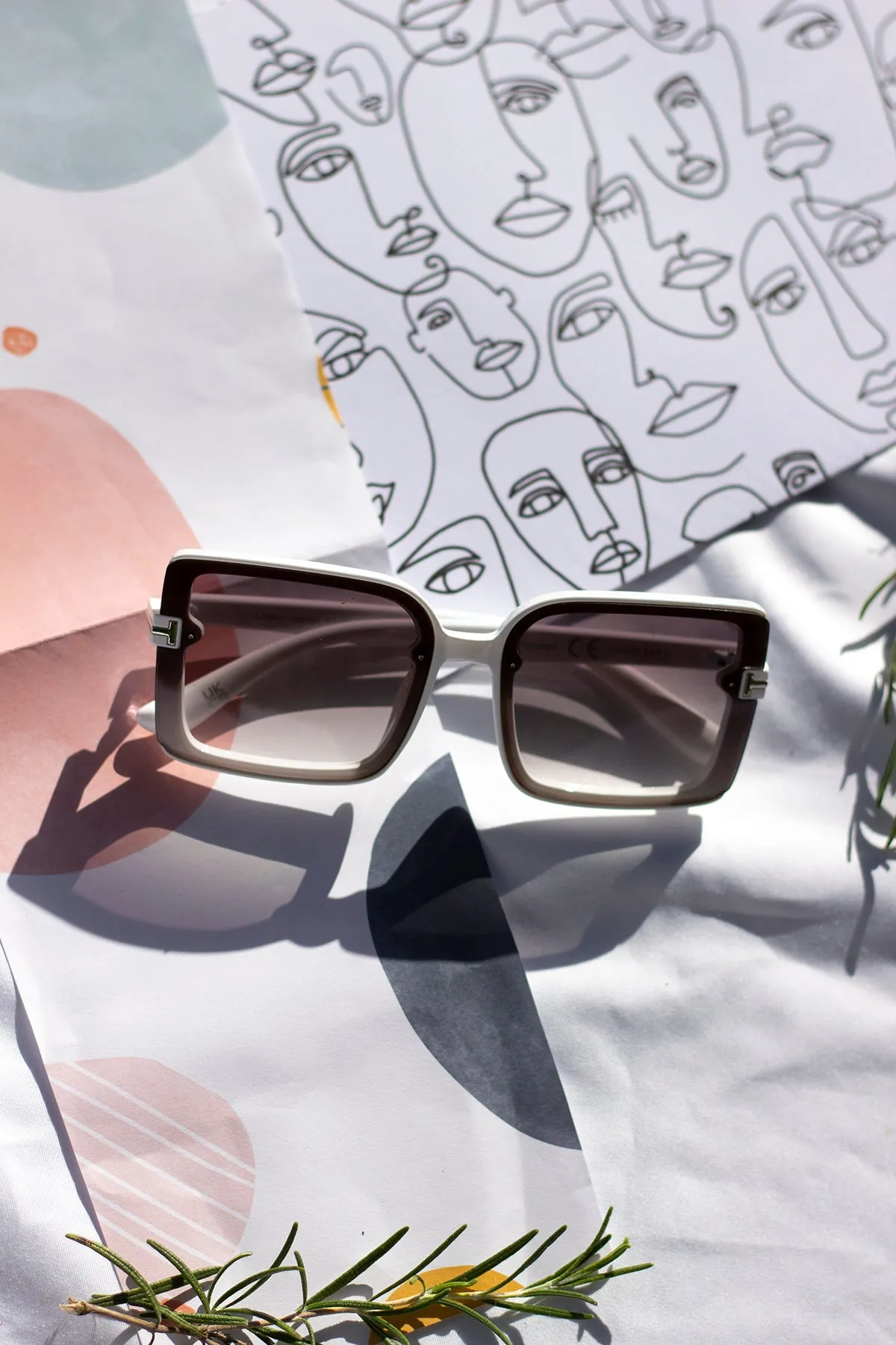Front Lens Rectangle Thick Frame Sunglasses