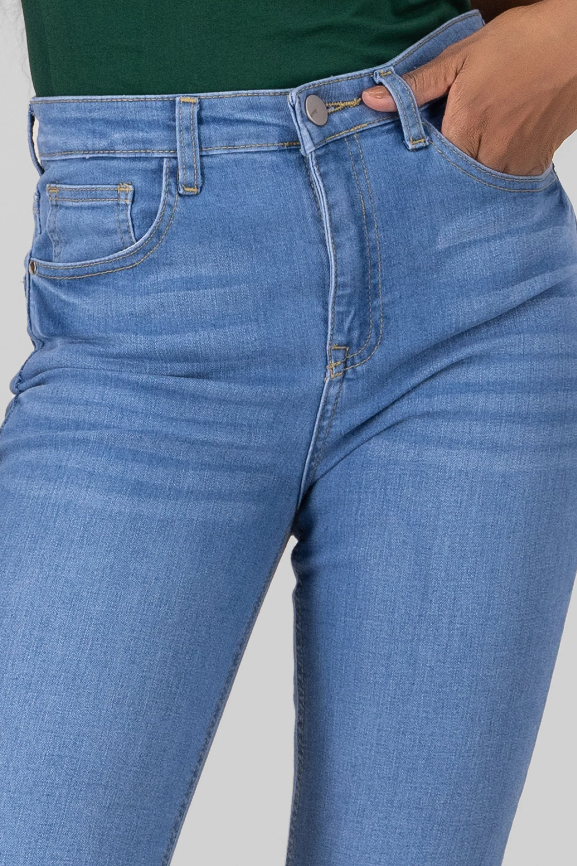 Jeans flare básicos