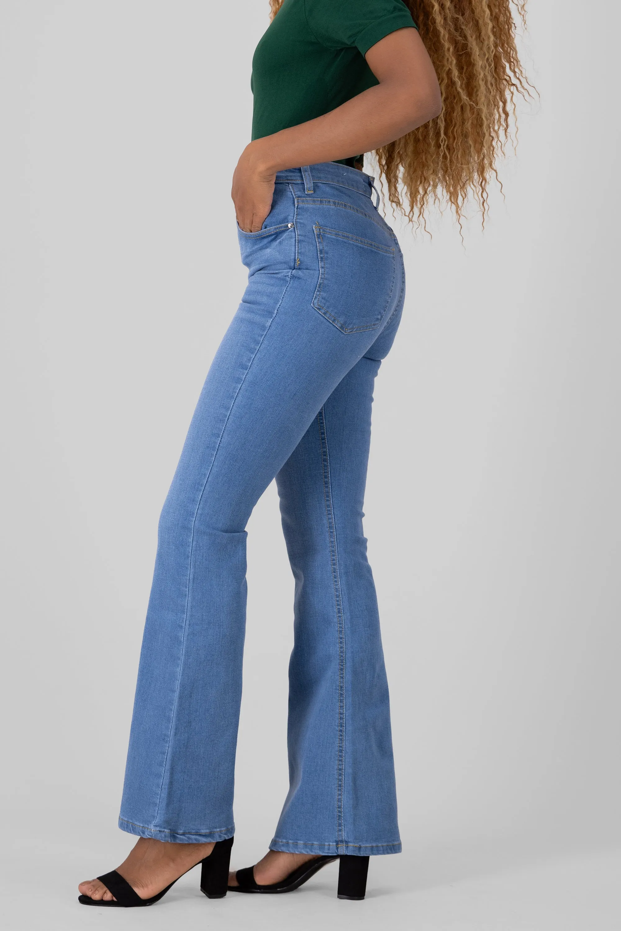 Jeans flare básicos
