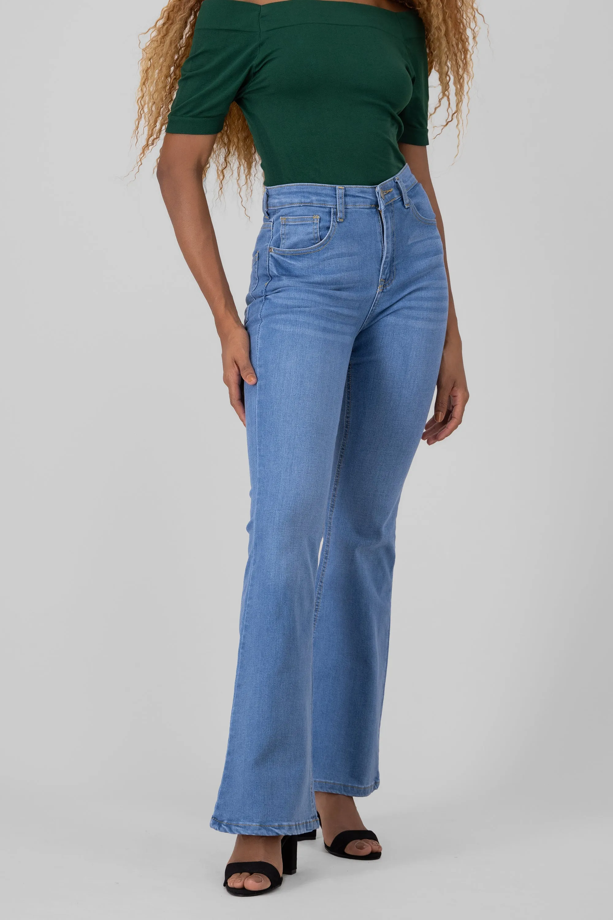 Jeans flare básicos