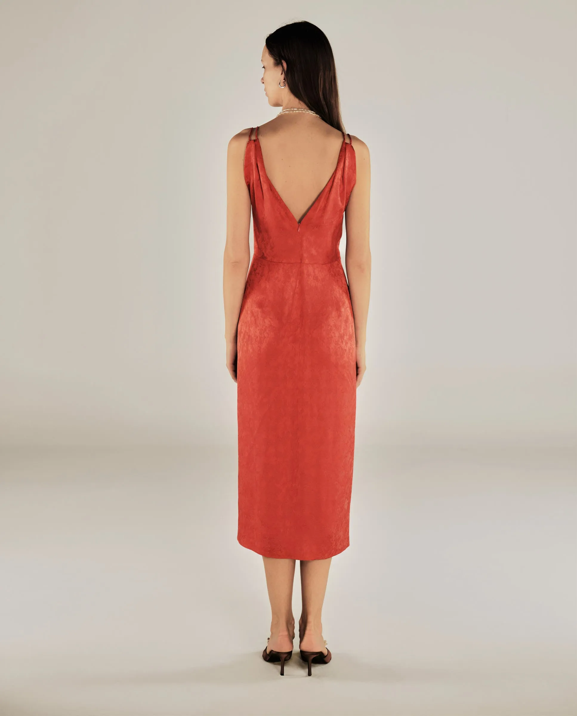LATINA | Red Jacquard Twist Front V-Neck Midi Dress