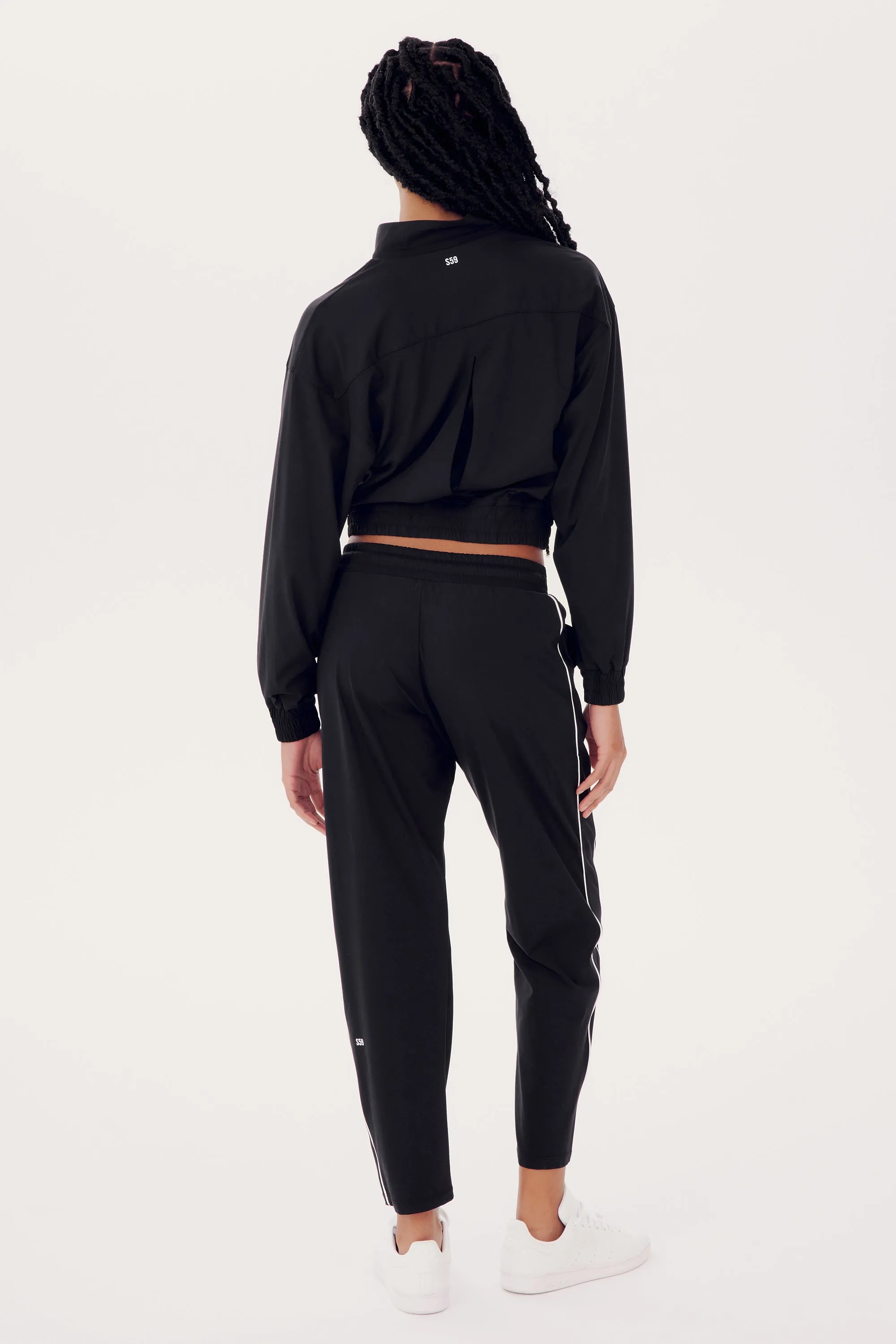 Lucy Rigor Pant W/Piping - Black