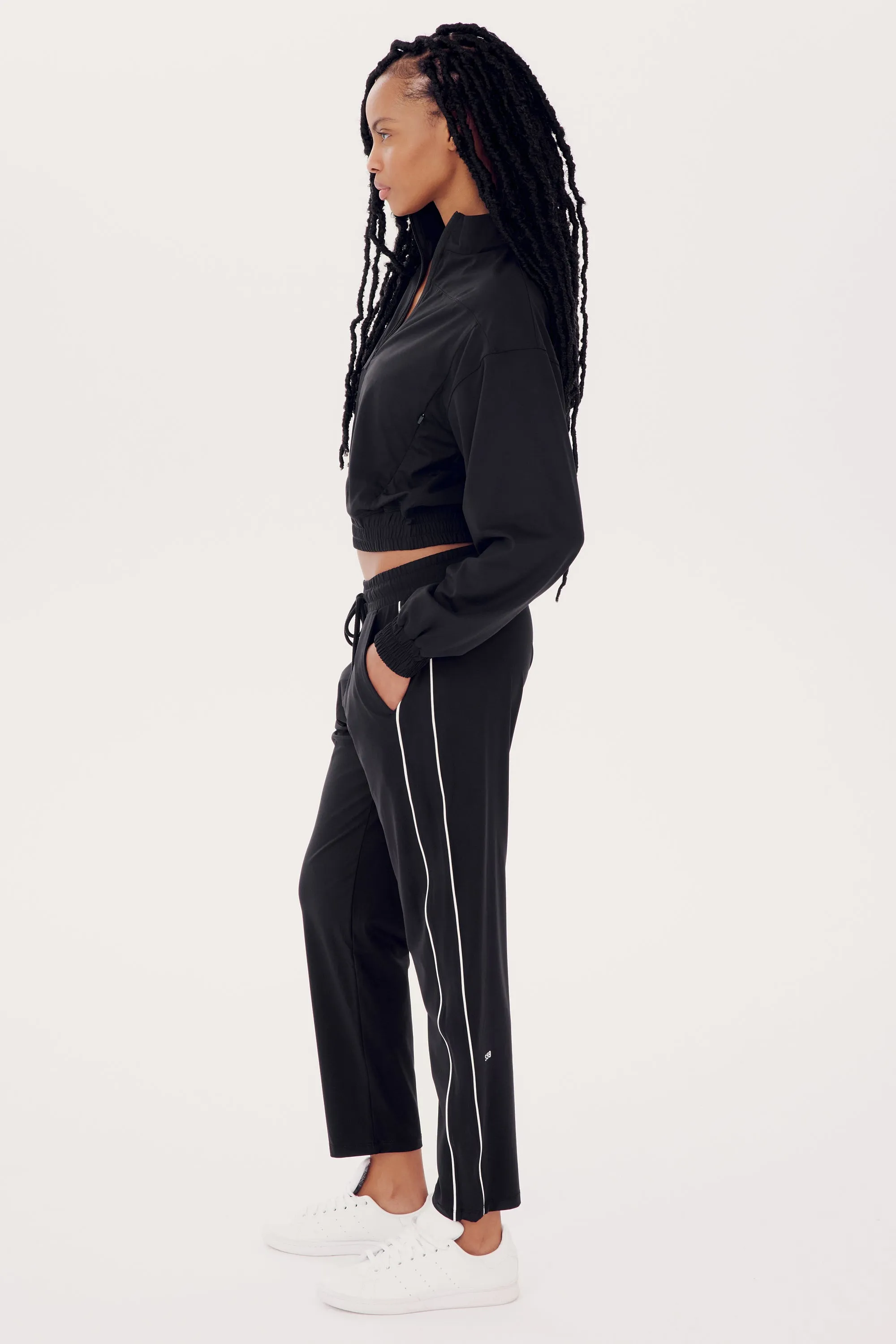 Lucy Rigor Pant W/Piping - Black
