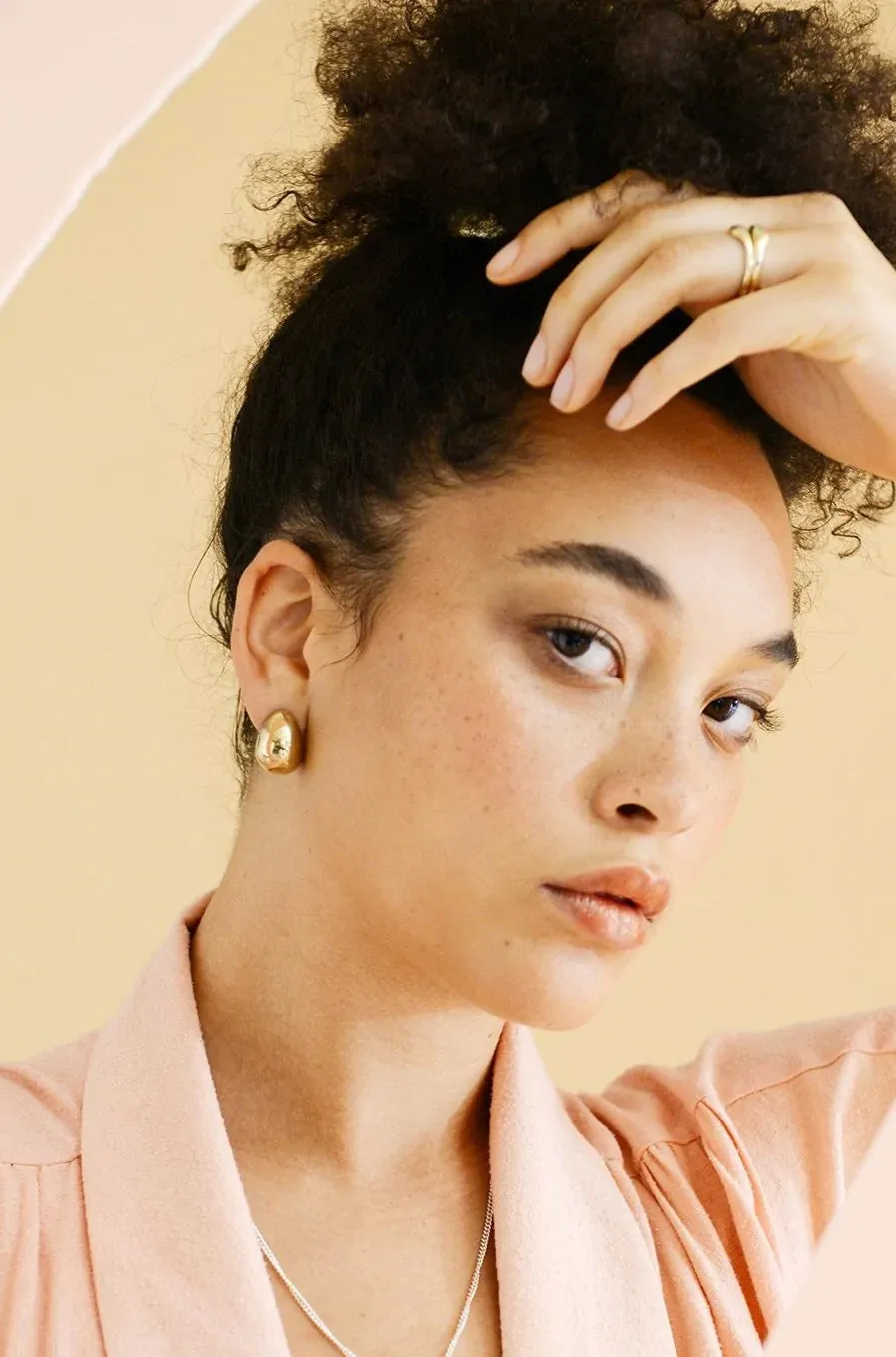 madagas earrings