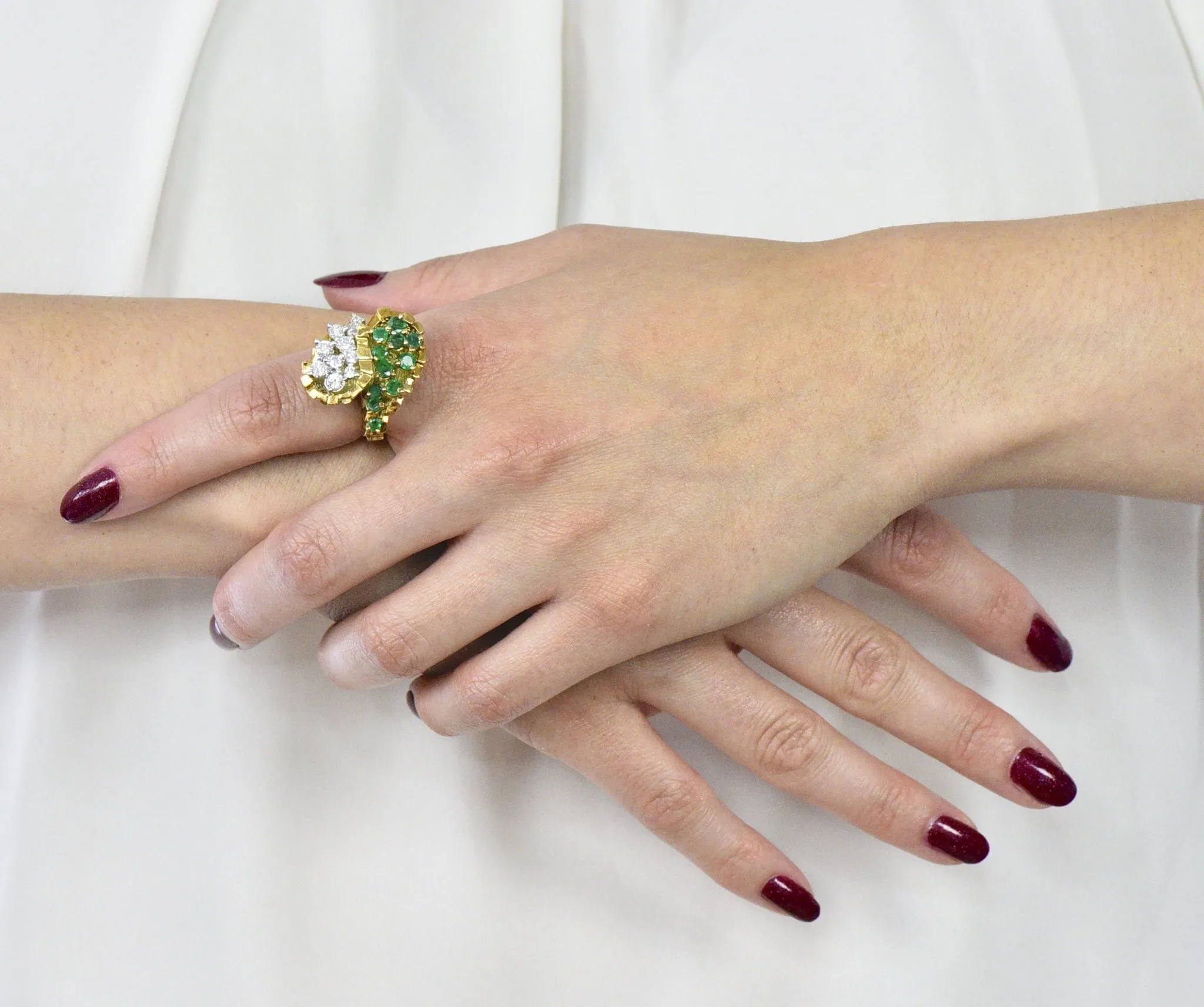 Modernist 2.20 CTW Diamond Emerald 18 Karat Gold Bypass Cocktail Ring