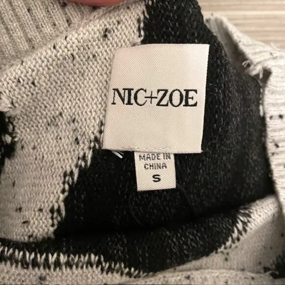 NWT NIC ZOE Dusk Days Abstract Sweater Size Small