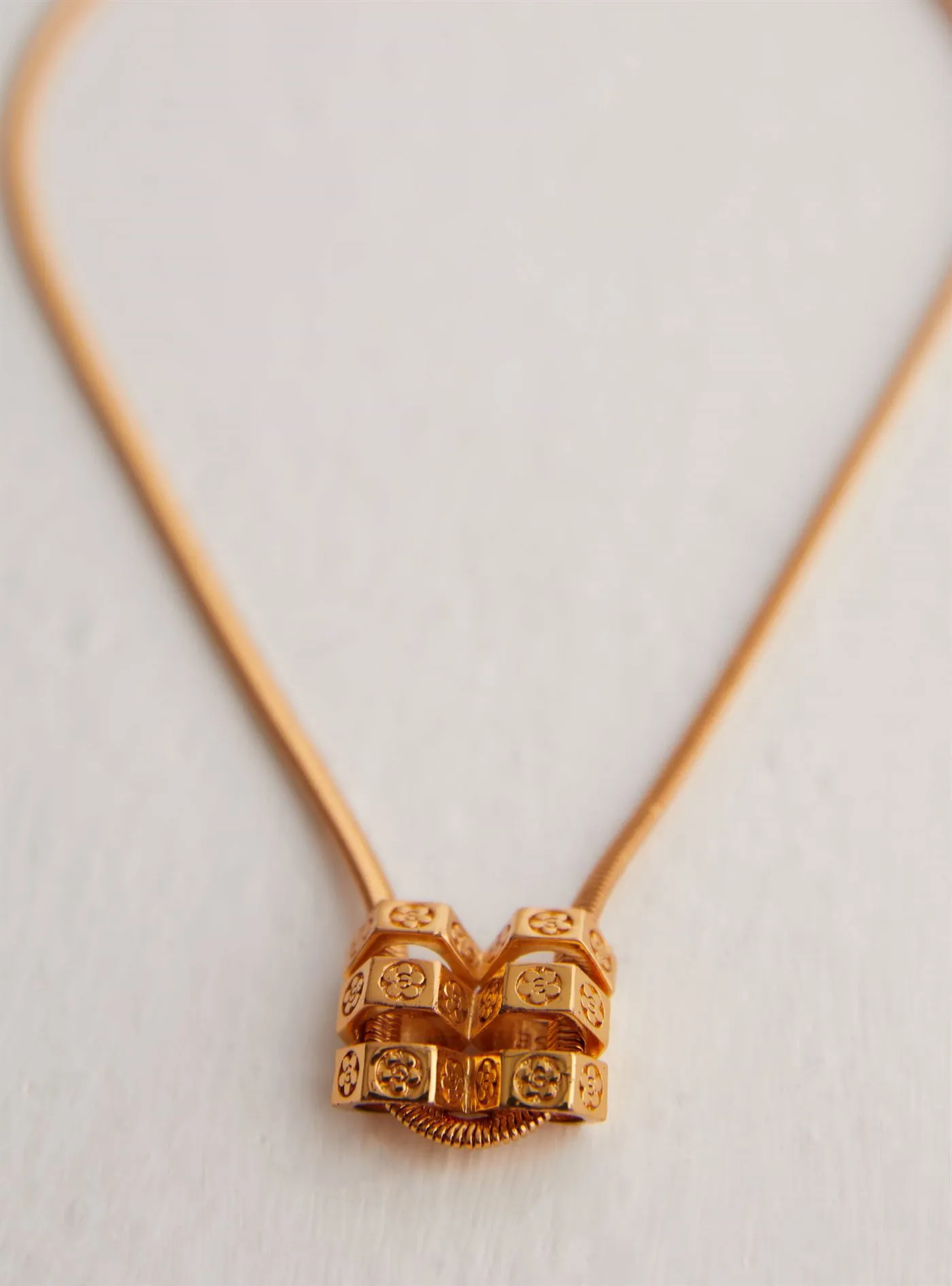 Outhouse   I   Oh Poppi Saint Marks Place Bolt Pendant Brass, Gold Accessories OHAW21PE061