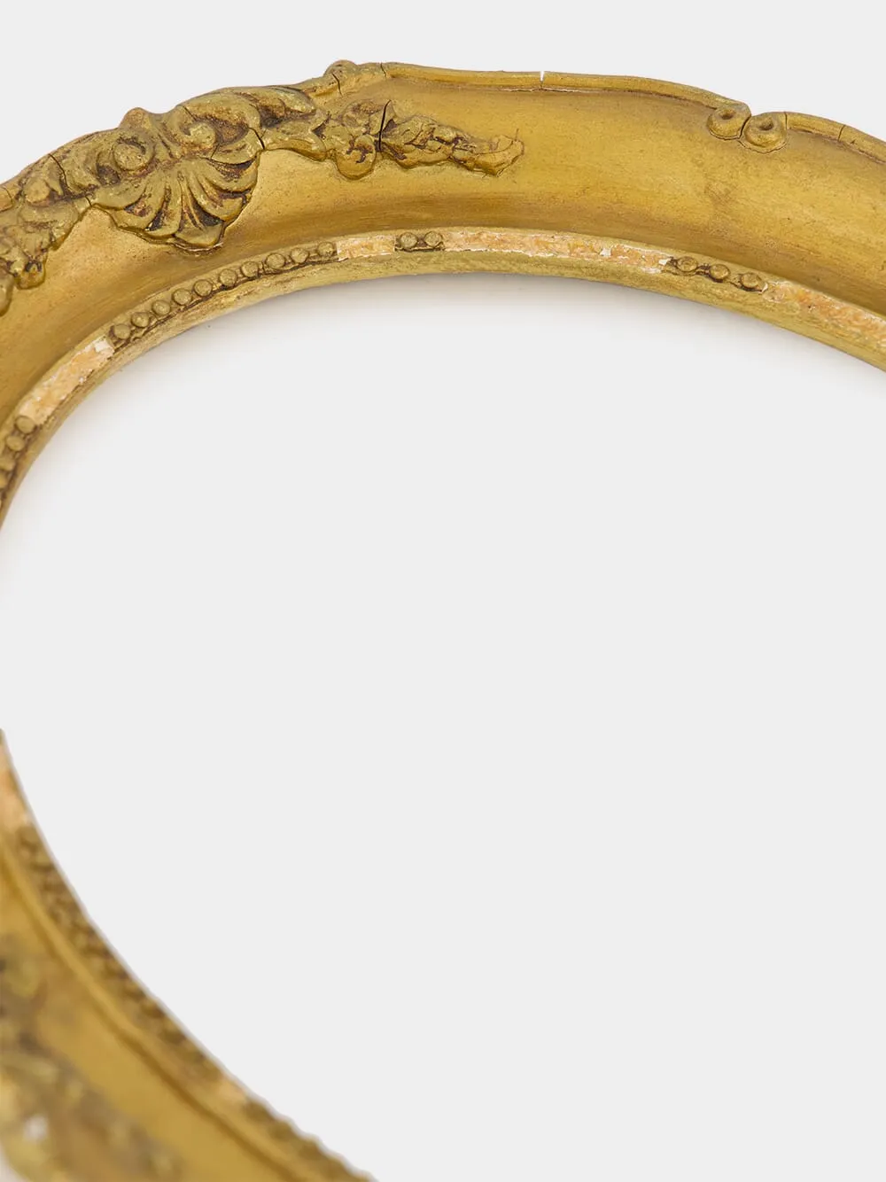 Oval Picture Frame Cornice