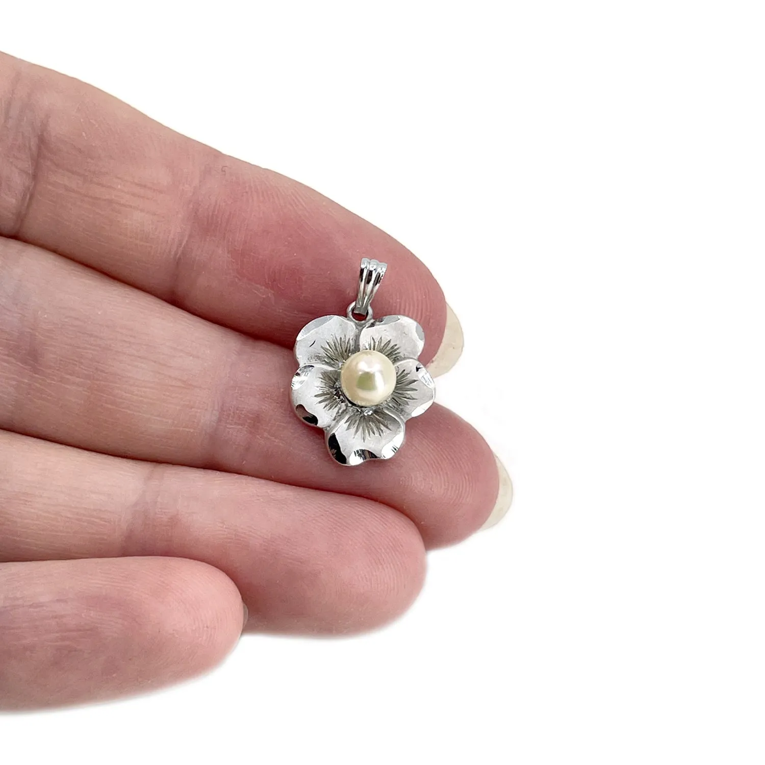 Pansy Vintage Japanese Saltwater Cultured Akoya Brushed Pendant- Sterling Silver