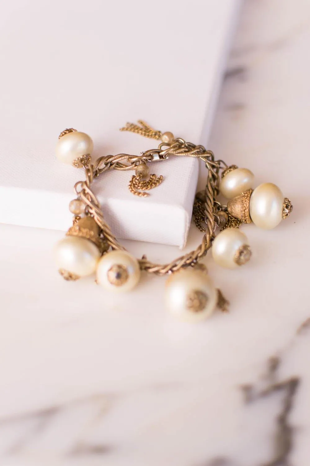 Pearl and Gold Tassel Charm Bracelet