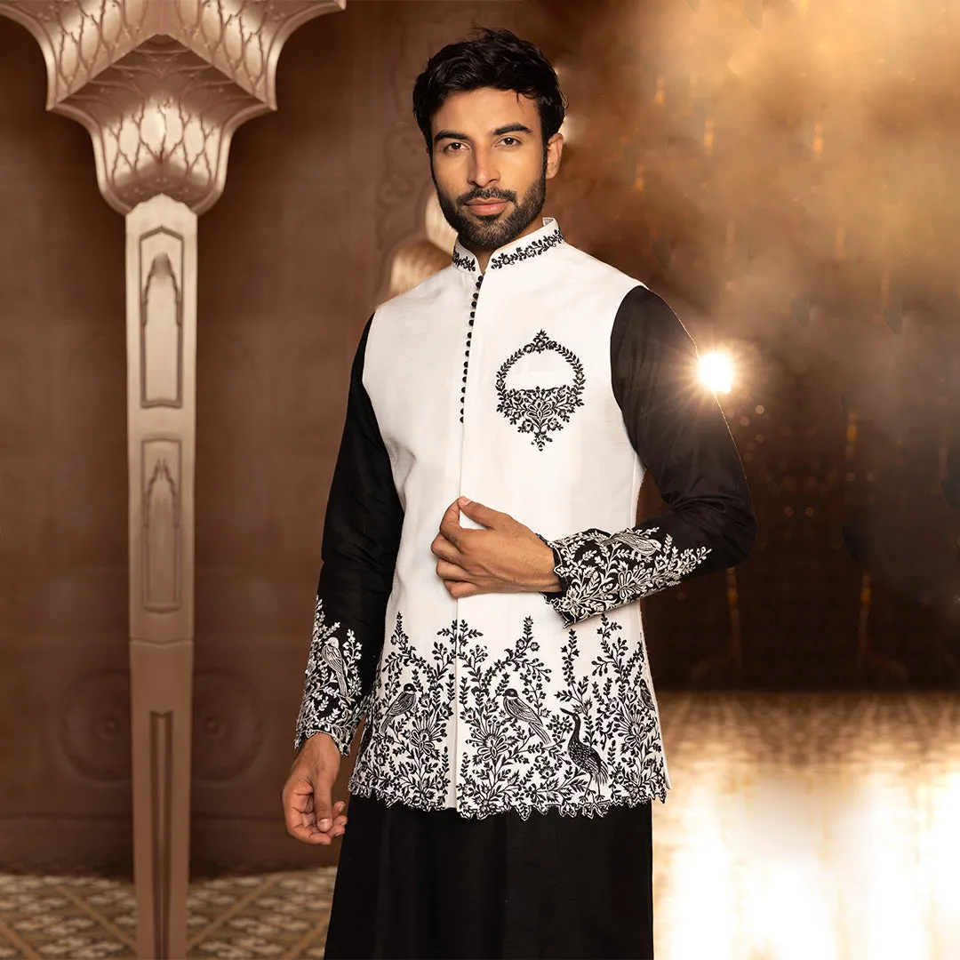 Sophisticated Embroidered Kurta Bandi with Classic Detailing and  Charm