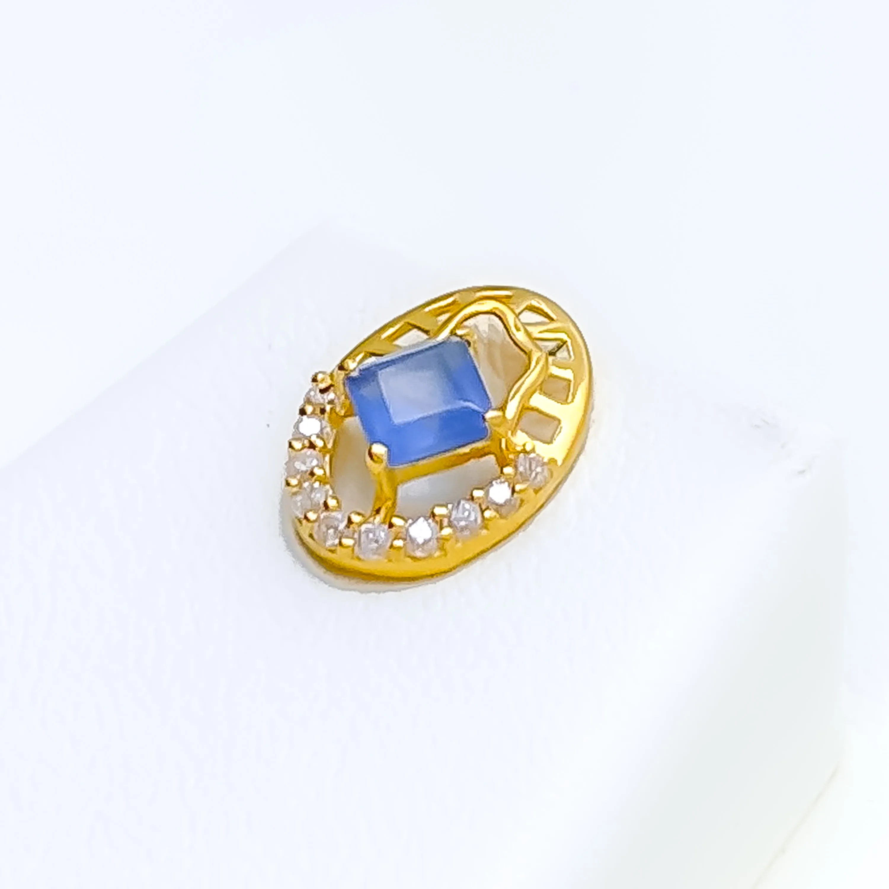Sophisticated Sparkling 22k Gold Oval CZ Pendant Set