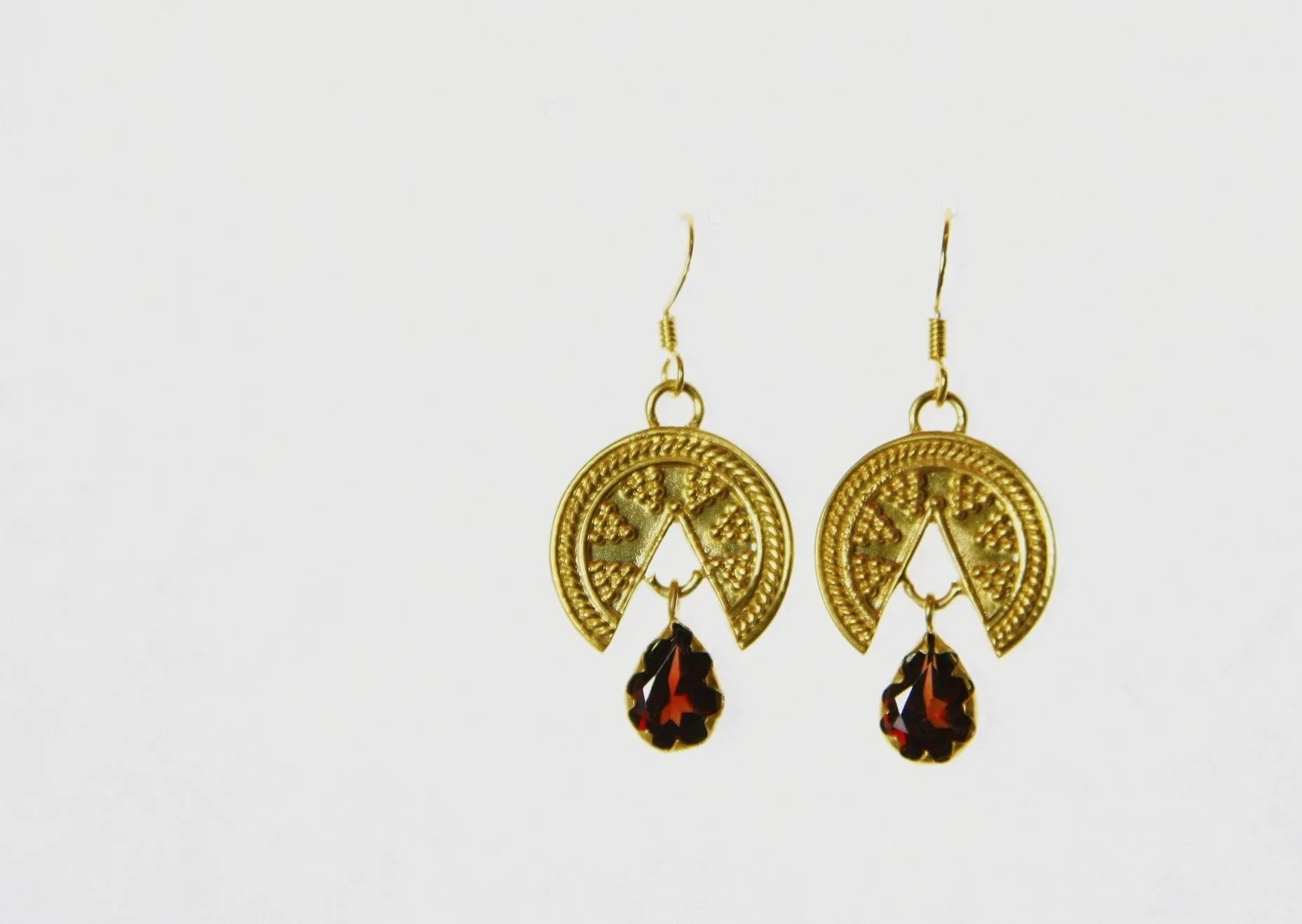 Stunning, granulation work, Grecian, gold-plated earrings with a garnet drop