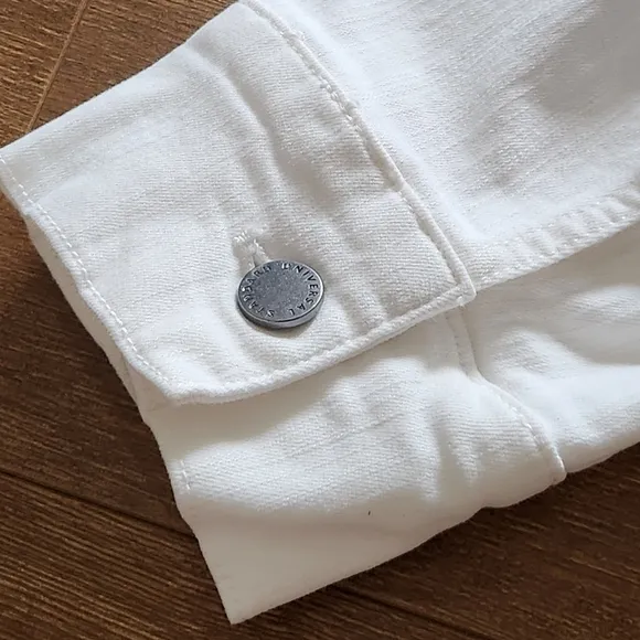 Universal Standard Kelsey white denim jacket Med normcore vacationcore preppy