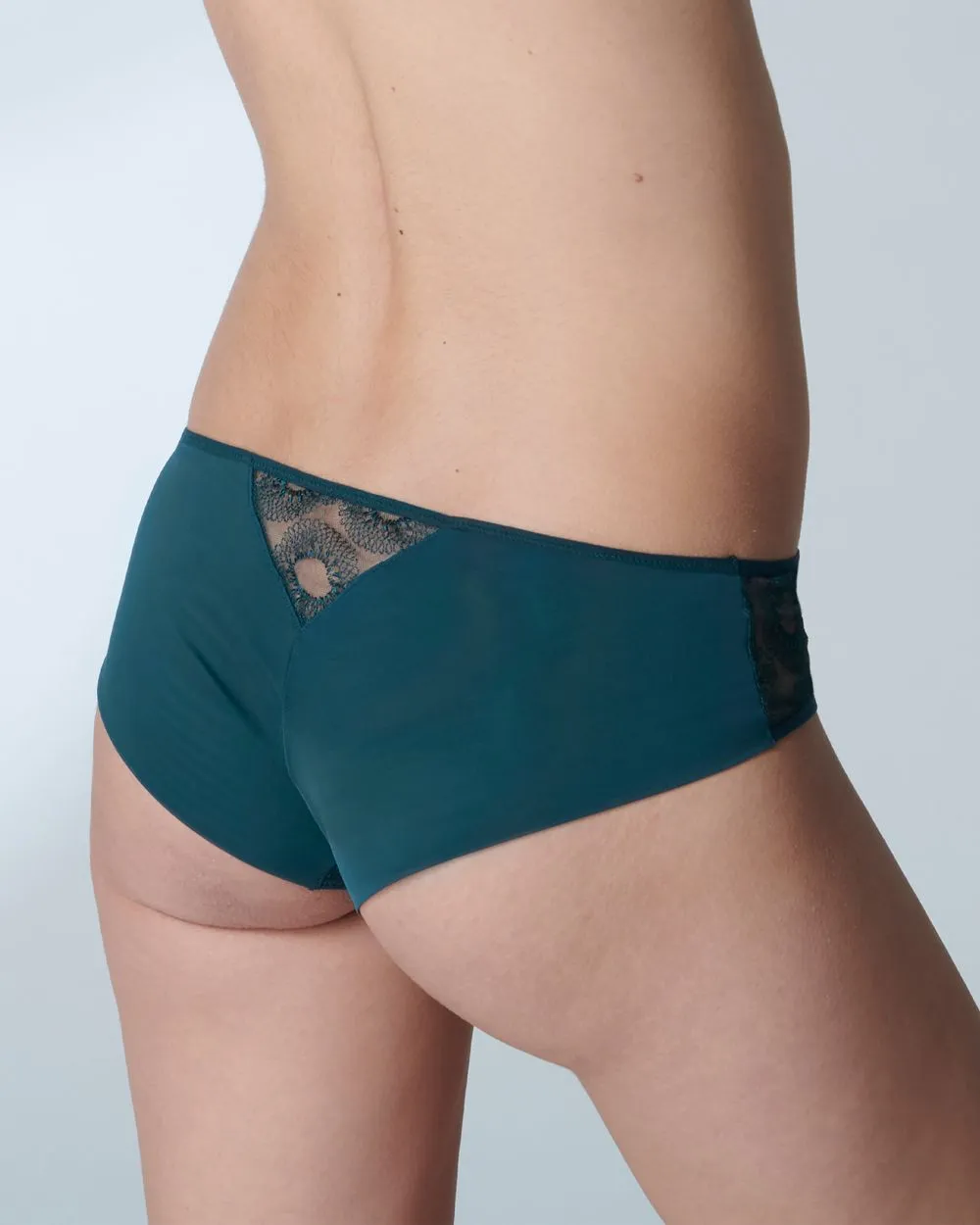 Utopia Shorty