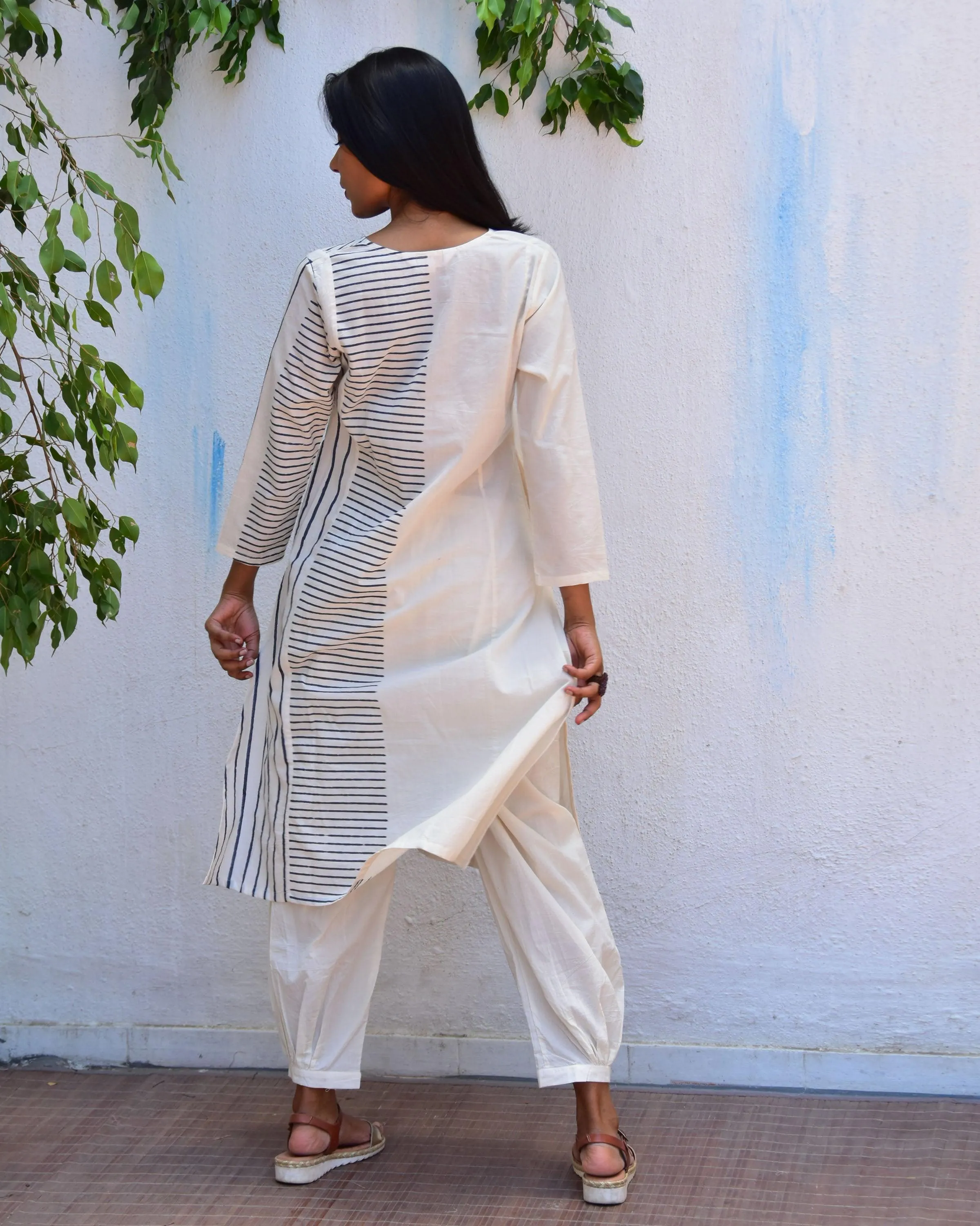 Vanilla Sky Handblockprinted Cotton Kurta Set - Vnmn