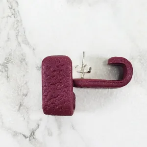 Vibrant Magenta Huggie Earrings - Solid Color for Chic Style