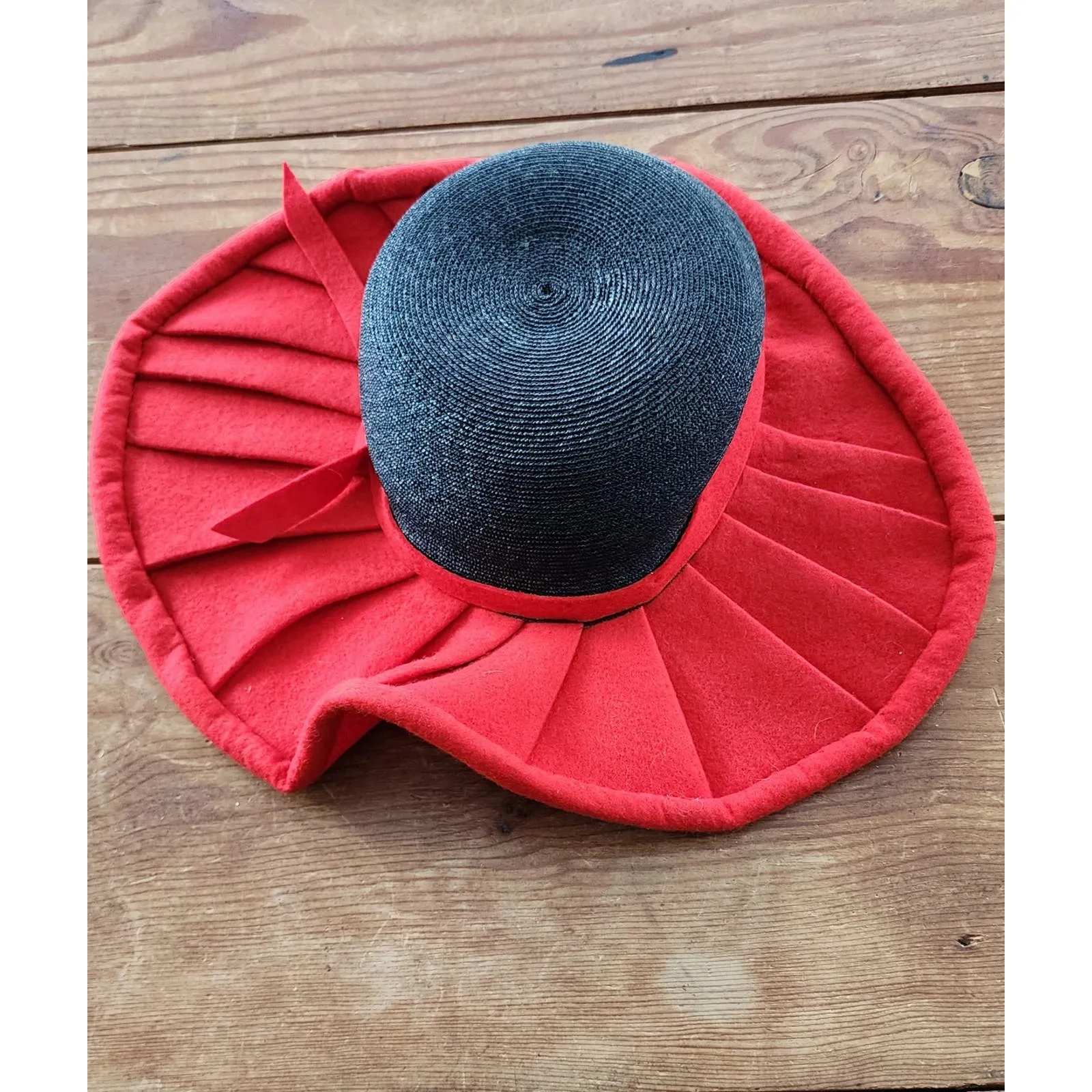 Vintage 40s Wide Brimmed Hat Red Navy Blue Asymmetrical Modernist