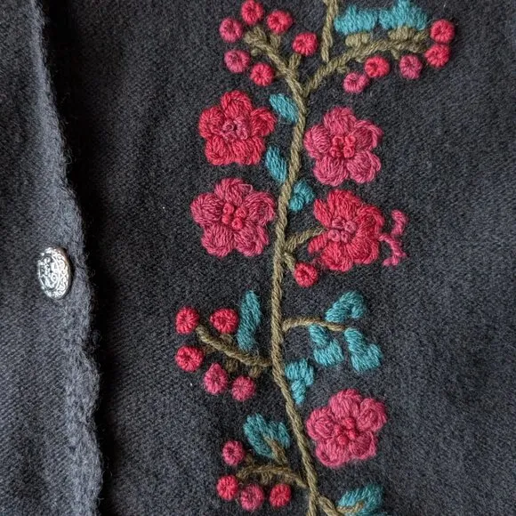 Vintage Ralsey Black Red Floral Wool V-Neck Button Front Cardigan Sweater small
