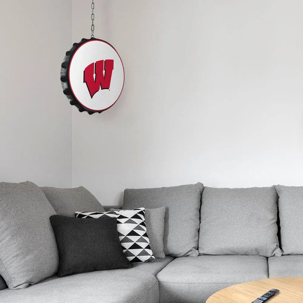Wisconsin Badgers: Bottle Cap Dangler