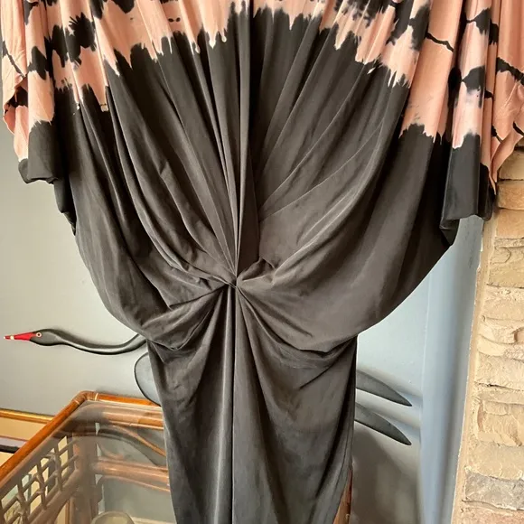 YFB NWOT Slinky Siren Tiger Eye Maxi Dress Twist Knot Boho Tie Dye Pink Black M